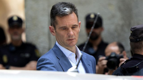 Urdangarin pide que le excarcelen mientras se estudia si se vulneraron sus derechos Urdangarin pide que le excarcelen mientras se estudia si se vulneraron sus derechos