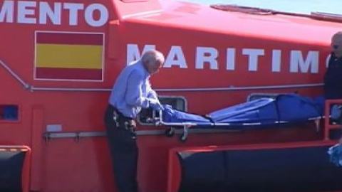 Encuentran dos cadáveres del naufragio de un arrastrero en Galicia Encuentran dos cadáveres del naufragio de un arrastrero en Galicia