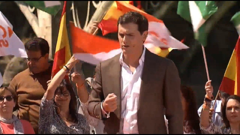 Rivera anuncia diez compromisos y pide dialogar Rivera anuncia diez compromisos y pide dialogar