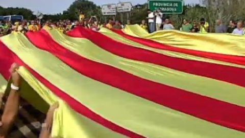 El 60 por ciento de los catalanes es partidario de la independencia según el barómetro de la Generalitat El 60 por ciento de los catalanes es partidario de la independencia según el barómetro de la Generalitat