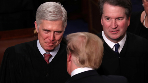 El presidente de los Estados Unidos, Donald Trump, saluda a los jueces de la Corte Suprema. / Reuters El presidente de los Estados Unidos, Donald Trump, saluda a los jueces de la Corte Suprema. / Reuters