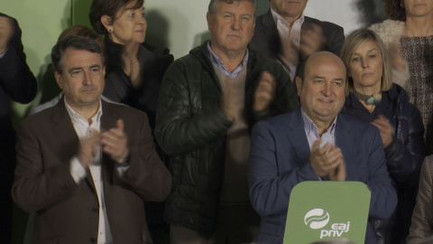 Ortuzar invista a los vascos a "pedalear" con el PNV