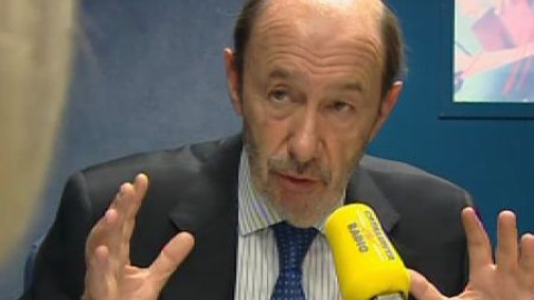 Rubalcaba lamenta el "doping financiero" de las campañas electorales en el PP Rubalcaba lamenta el "doping financiero" de las campañas electorales en el PP