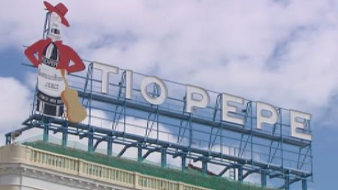 El cartel de Tío Pepe vuelve a la Puerta del Sol El cartel de Tío Pepe vuelve a la Puerta del Sol