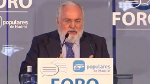 Cañete: "El PSOE debería haber empezado la campaña pidiendo perdón" Cañete: "El PSOE debería haber empezado la campaña pidiendo perdón"