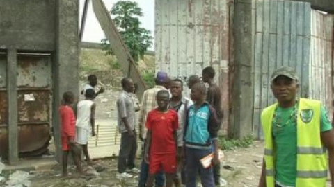 Al menos 15 muertes por una estampida al terminar un partido de fútbol en el Congo Al menos 15 muertes por una estampida al terminar un partido de fútbol en el Congo