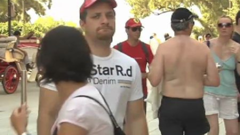 El Ayuntamiento de Palma prohibirá ir sin camiseta o en biquini El Ayuntamiento de Palma prohibirá ir sin camiseta o en biquini
