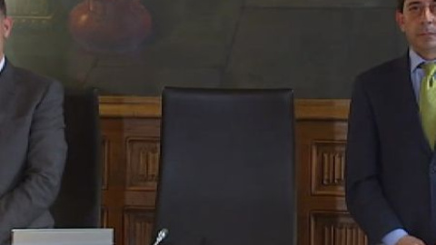 La diputación de León guarda un minuto de silencio en su primer pleno sin Carrasco La diputación de León guarda un minuto de silencio en su primer pleno sin Carrasco