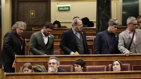 Los diputados de ERC Joan Tardá, Gabriel Rufián, Joan Olóriz, Javier Eritja y Joan Margall, en el debate de los Presupuestos en el Congreso. / EFE Los diputados de ERC Joan Tardá, Gabriel Rufián, Joan Olóriz, Javier Eritja y Joan Margall, en el debate de los Presupuestos en el Congreso. / EFE