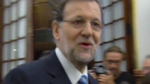 Rajoy defiende que la sucesión en la Corona es la expresión de la normalidad democrática Rajoy defiende que la sucesión en la Corona es la expresión de la normalidad democrática