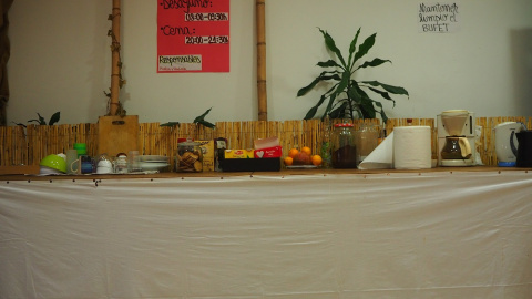 Imagen del comedor con comida Imagen del comedor con comida