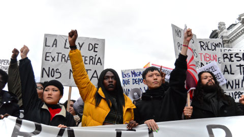 Cientos de personas se han concentrado en Cibeles en contra del racismo - Arancha Ríos