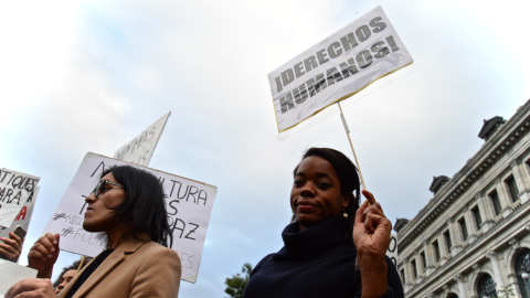 Cientos de personas se han concentrado en Cibeles en contra del racismo - Arancha Ríos