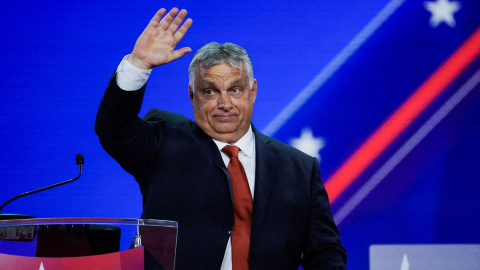 04/08/2022 El presidente de Hungría, Viktor Orban, saluda a los presentes en la Conferencia Política de Acción Conservadora, celebrada en Dallas (Estados Unidos) 04/08/2022 El presidente de Hungría, Viktor Orban, saluda a los presentes en la Conferencia Política de Acción Conservadora, celebrada en Dallas (Estados Unidos)