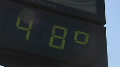 Los termómetros se disparan en Sevilla hasta los 48 grados Los termómetros se disparan en Sevilla hasta los 48 grados