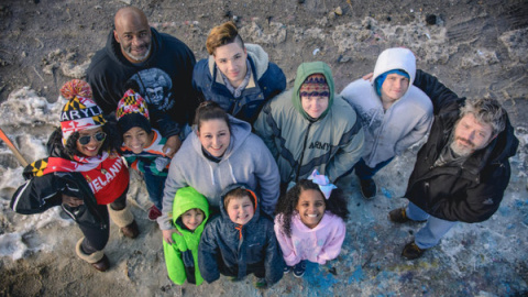 LeeAnn Walters con miembros de su comunidad en Flint. / Goldman Environmental Prize LeeAnn Walters con miembros de su comunidad en Flint. / Goldman Environmental Prize