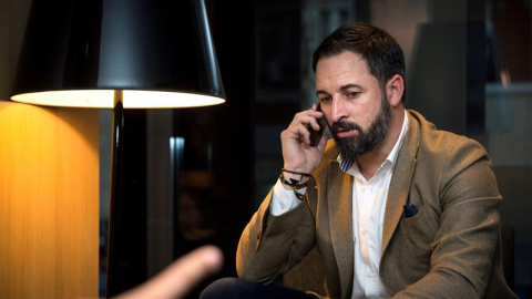 05/12/2018.- El líder de Vox, Santiago Abascal, momentos antes de comparecer en rueda de prensa tras el Comité Ejecutivo del partido, celebrado hoy en Madrid para analizar los resultados electorales en Andalucía y marcar las posiciones para futuros acu 05/12/2018.- El líder de Vox, Santiago Abascal, momentos antes de comparecer en rueda de prensa tras el Comité Ejecutivo del partido, celebrado hoy en Madrid para analizar los resultados electorales en Andalucía y marcar las posiciones para futuros acu