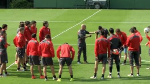 Chile y Holanda disputan la primera plaza del grupo y evitar a Brasil Chile y Holanda disputan la primera plaza del grupo y evitar a Brasil