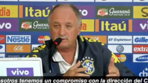Scolari se aferra al cargo: "Tenemos un compromiso con la CBF hasta el final del Mundial" Scolari se aferra al cargo: "Tenemos un compromiso con la CBF hasta el final del Mundial"