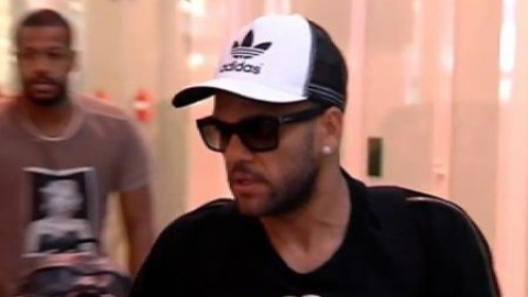 Dani Alves sobre su continuidad en el Barça: "Yo tengo que hablar sólo con Luis" Dani Alves sobre su continuidad en el Barça: "Yo tengo que hablar sólo con Luis"