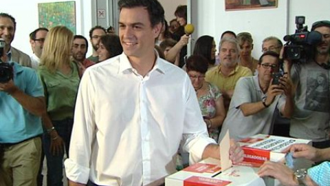 Pedro Sánchez vota en Tetuán Pedro Sánchez vota en Tetuán