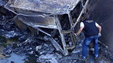 Trágico accidente en la AP-7 con ocho muertos, dos de ellos menores Trágico accidente en la AP-7 con ocho muertos, dos de ellos menores