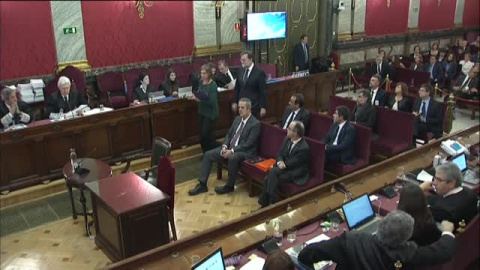 Rajoy: "Sobre el referéndum nunca hubo nada de qué hablar" Rajoy: "Sobre el referéndum nunca hubo nada de qué hablar"