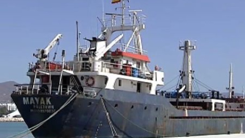 Cinco narcos excarcelados viven en un barco bajo control policial Cinco narcos excarcelados viven en un barco bajo control policial