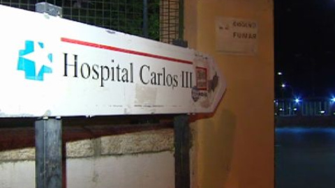 El sacerdote con ébola pasa su primera noche en el hospital El sacerdote con ébola pasa su primera noche en el hospital