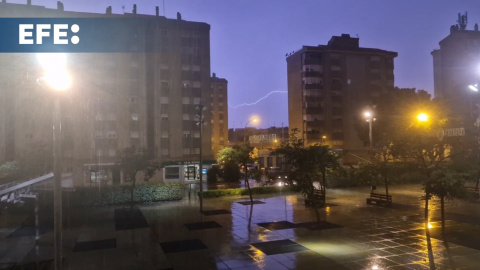 Huelva, en aviso naranja, amanece con tormentas y sin clases Huelva, en aviso naranja, amanece con tormentas y sin clases