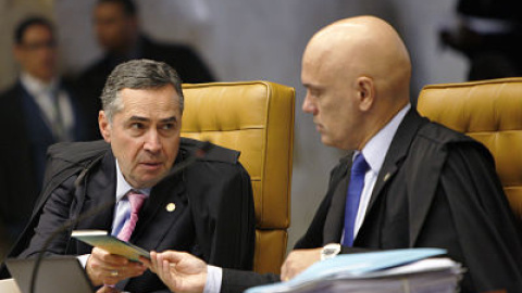 El juez Celso de Mello, del Tribunal Supremo, emitiendo su voto en una de las causas, de la que además es relator. Rosinei-Coutinho/SCO/STF El juez Celso de Mello, del Tribunal Supremo, emitiendo su voto en una de las causas, de la que además es relator. Rosinei-Coutinho/SCO/STF