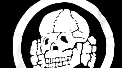 Death in June y su flirteo estético con la iconografía nazi. Death in June y su flirteo estético con la iconografía nazi.