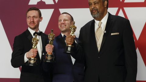 David Rabinowitz, Charlie Wachtel y Kevin Willmott ganadores del Premio al Mejor Guion Adaptado por 'BlacKkKlansman' | EFE/ Etienne Laurent
