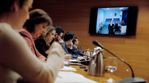 El exresponsable de Orange Market Álvaro Pérez, el Bigotes, durante su declaración por videoconferencia desde la cárcel en la comisión de investigación de Les Corst Valencianes | EFE/ Manuel Bruque El exresponsable de Orange Market Álvaro Pérez, el Bigotes, durante su declaración por videoconferencia desde la cárcel en la comisión de investigación de Les Corst Valencianes | EFE/ Manuel Bruque