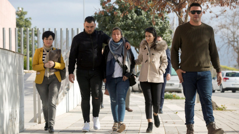 José Roselló y Victoria García a su llegada a los juzgados de Málaga. / EFE José Roselló y Victoria García a su llegada a los juzgados de Málaga. / EFE