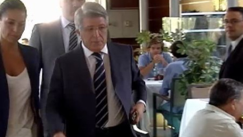 Florentino Pérez y Enrique Cerezo, juntos antes del derbi Florentino Pérez y Enrique Cerezo, juntos antes del derbi