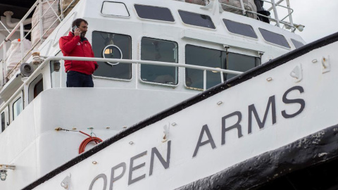 El director de Open Arms, Óscar Camps, desmiente la versión del Gobierno ante Bruselas | EFE El director de Open Arms, Óscar Camps, desmiente la versión del Gobierno ante Bruselas | EFE