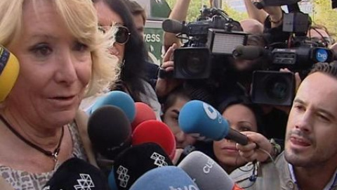 Esperanza Aguirre: "Estoy aquí encantada de que el juez me tome declaración" Esperanza Aguirre: "Estoy aquí encantada de que el juez me tome declaración"