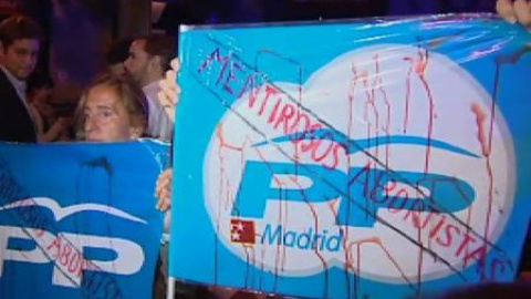 Las asociaciones provida se manifiestan ante la sede nacional del PP Las asociaciones provida se manifiestan ante la sede nacional del PP