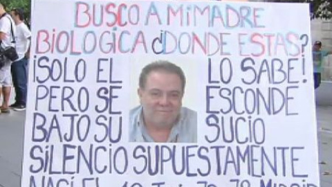 Manifestación para pedir que no se archiven los casos de bebés robados Manifestación para pedir que no se archiven los casos de bebés robados