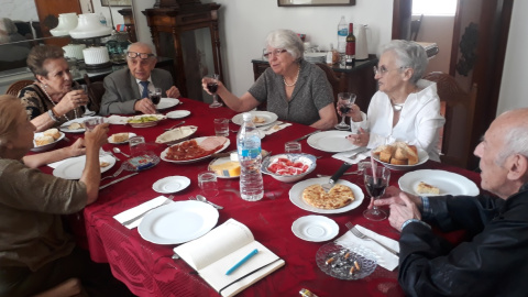 Loty de la Granja, Carmen Tagüeña, Fernando Rodríguez Miaja, Paloma Altolaguirre Mendez, María Teresa Martín Arroyo y Carlos Ordoñez García. Loty de la Granja, Carmen Tagüeña, Fernando Rodríguez Miaja, Paloma Altolaguirre Mendez, María Teresa Martín Arroyo y Carlos Ordoñez García.