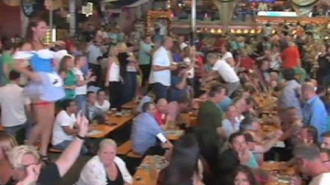 Miles de litros de cerveza para celebrar la Oktoberfest en Mallorca. Miles de litros de cerveza para celebrar la Oktoberfest en Mallorca.