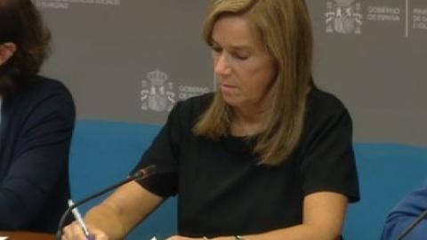 Los grupos piden la comparecencia de Ana Mato Los grupos piden la comparecencia de Ana Mato