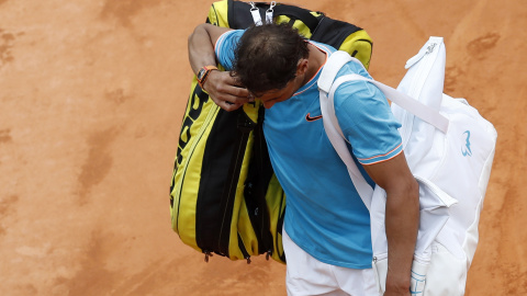 Rafa Nadal cae ante Fognini.EFE/EPA/SEBASTIEN NOGIER Rafa Nadal cae ante Fognini.EFE/EPA/SEBASTIEN NOGIER