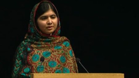 La jóven pakistani Malala Yousafzai recibe el premio Nobel de La Paz La jóven pakistani Malala Yousafzai recibe el premio Nobel de La Paz