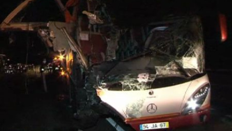 Tres muertos y cuatro heridos en un choque entre dos autocares en Palencia Tres muertos y cuatro heridos en un choque entre dos autocares en Palencia