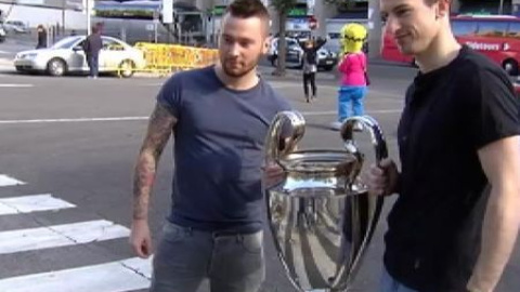 Buen ambiente en la previa del Real Madrid-Liverpool Buen ambiente en la previa del Real Madrid-Liverpool