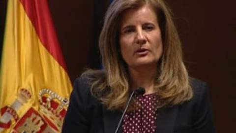 Fátima Báñez ve los datos del paro como "positivos" y con "confianza" Fátima Báñez ve los datos del paro como "positivos" y con "confianza"