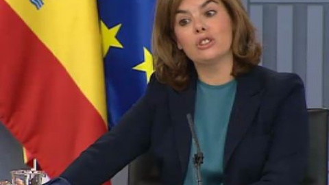 Sáenz de Santamaría acusa a Artur Mas de desatender sus obligaciones como president Sáenz de Santamaría acusa a Artur Mas de desatender sus obligaciones como president