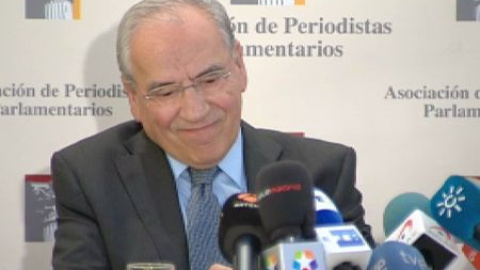 Alfonso Guerra sobre Podemos: "No saben bien a donde van" Alfonso Guerra sobre Podemos: "No saben bien a donde van"